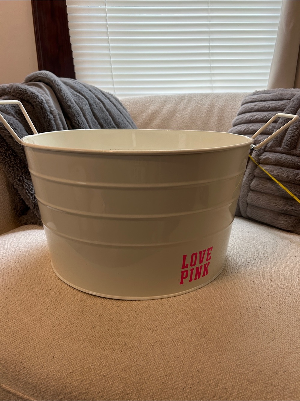PINK Victoria's Secret Cream Store Metal Display Tub with Pink Logo - Picture 3 of 8